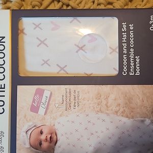 Itzy Ritzy Cutie Cocoon 💓 cross your heart